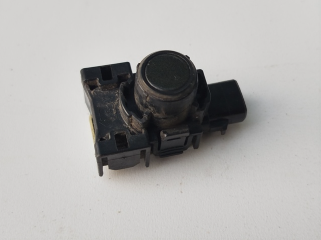 Парковочний радар KD4767UC1 MAZDA