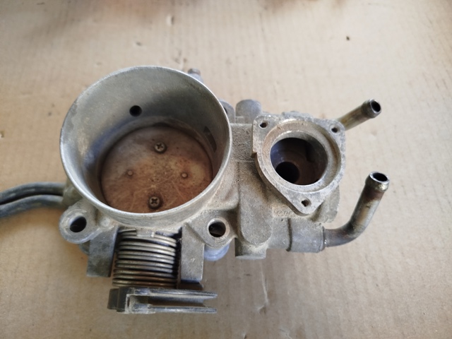 Блок дросельної заслінки MN153310 MITSUBISHI