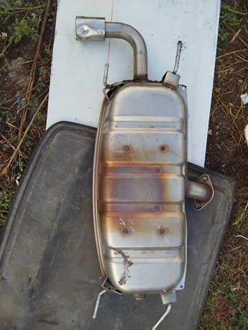 Вихлопна труба PYL740100 MAZDA