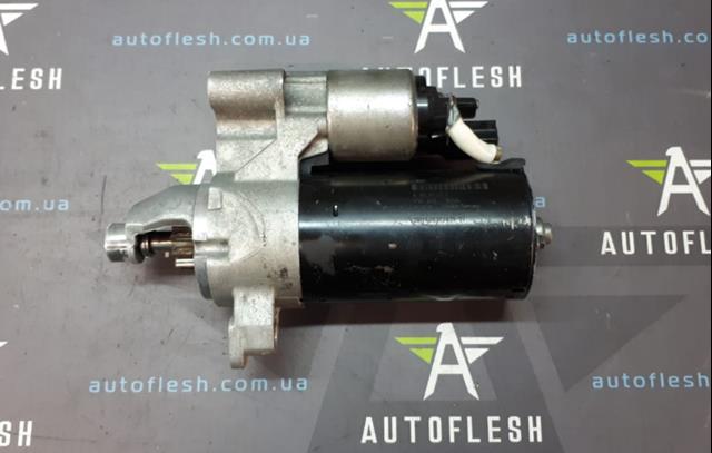Стартер двигуна 03L911021C BOSCH