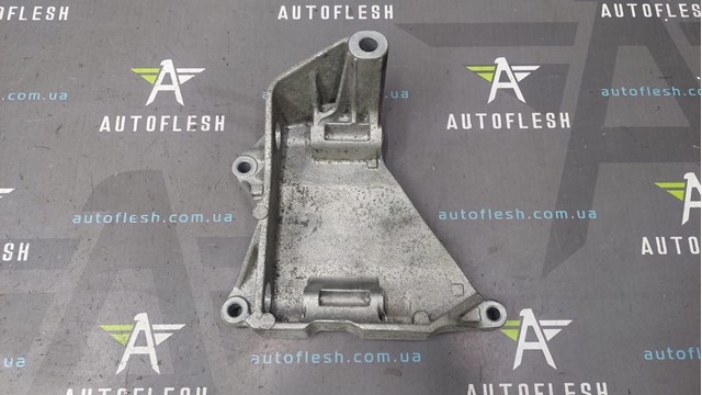 Кронштейн генератора 070903143C VAG