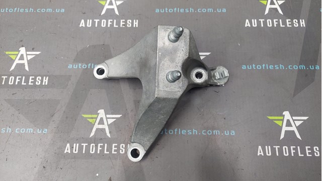 Кріплення подушки коробки передач 112531966R RENAULT