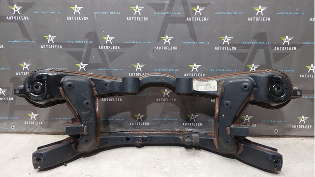 Балка задньої підвіски поперечна 1586248 FORD
