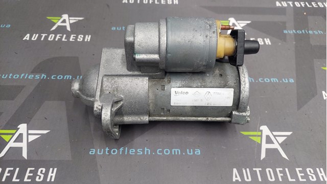 Стартер автомобільний 233000379R RENAULT