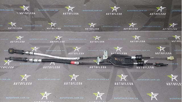 Трос коробки передач 338200D420 TOYOTA