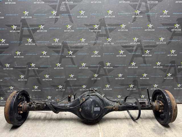Картер заднього моста 3711A034 MITSUBISHI