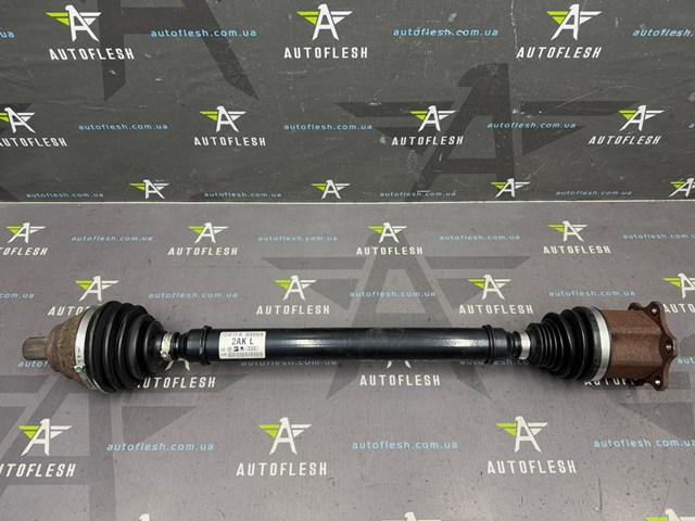 Піввісь передня, права 3C0407272AK VAG