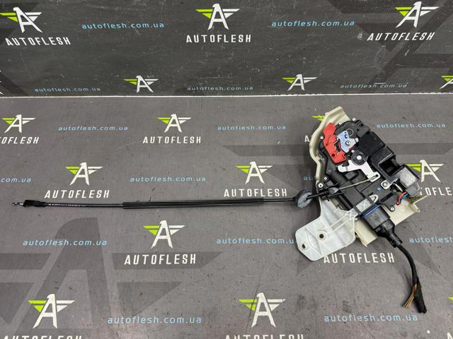 Замок передніх пасажирських дверей 3D1837016AC VAG