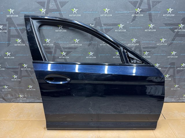 Пасажирські передні двері 41007408962 BMW