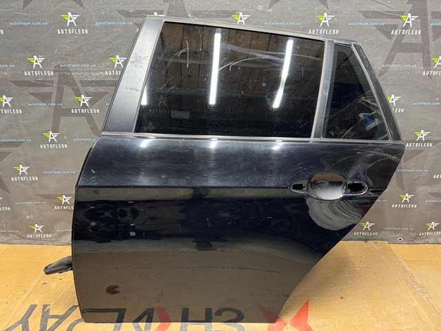 Двері задні 41009628751 BMW