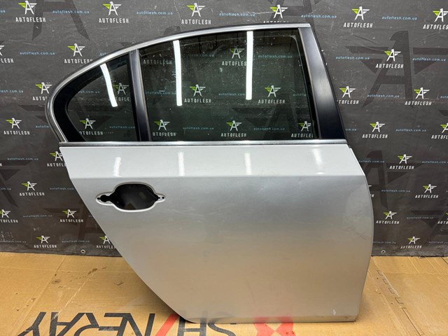 Двері задні, праві 41009631832 BMW