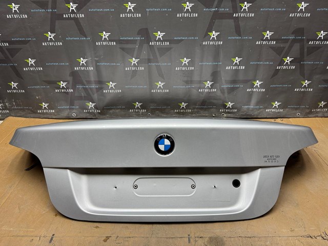 Кришка багажника кузова 41627168761 BMW