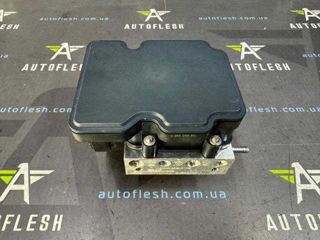 Насос АБС (ABS) головного гальмівного циліндра 472103275R RENAULT