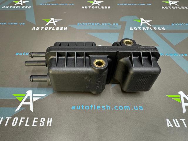 Паливна рампа 55219331 FIAT