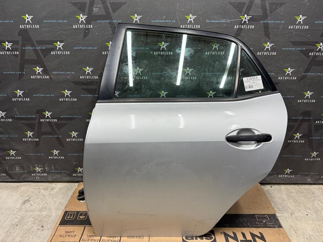 Двері задні, ліві 6700402260 TOYOTA