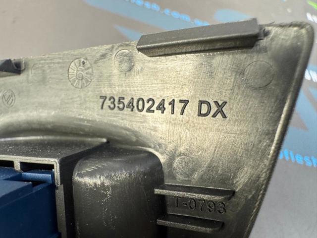 Кнопки переднього правого склопід'ємника 735417034 FIAT