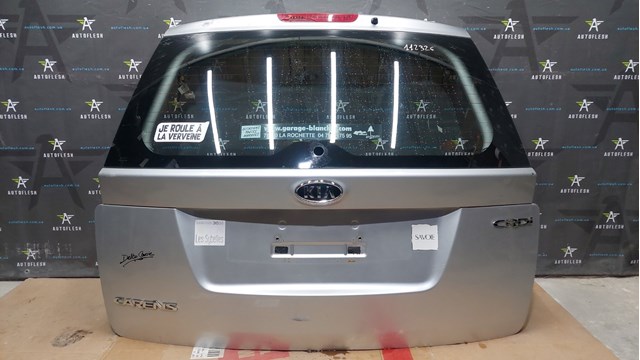 П'яті двері 737001D040 HYUNDAI