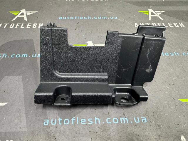 Молдинг бампера заднього, правий 7C08078249B9 VAG