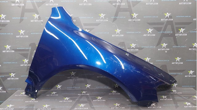 Переднє праве крило 7L6821102K VAG