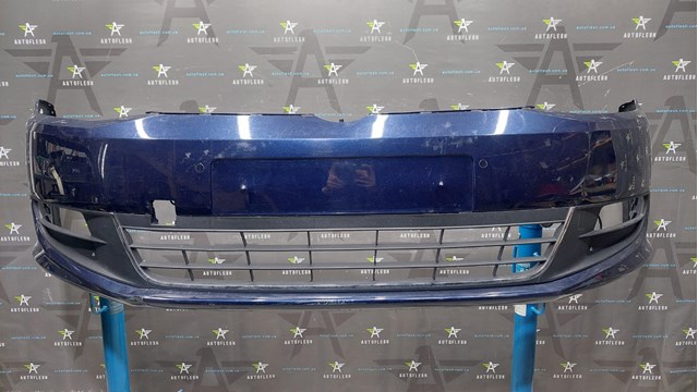Бампер передній в зборі 7N0807221A VAG