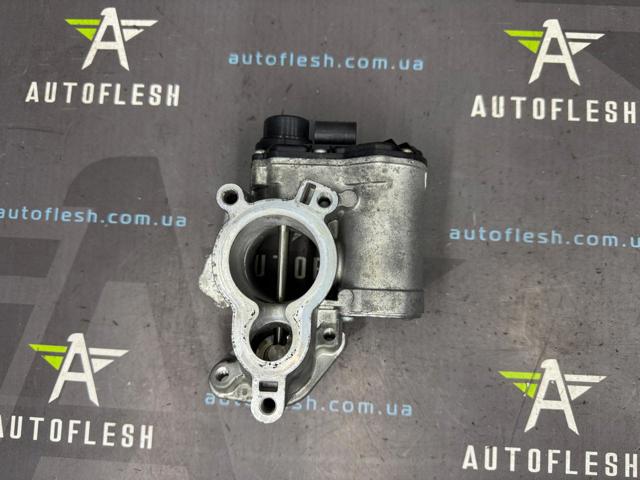 Клапан EGR рециркуляції газів 8200693739 RENAULT