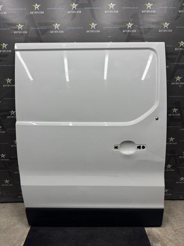 Двері бічні (зсувні) 821003024R RENAULT