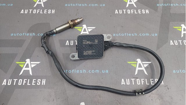 Датчик оксидів азоту NOX, задній A0009058111 MERCEDES