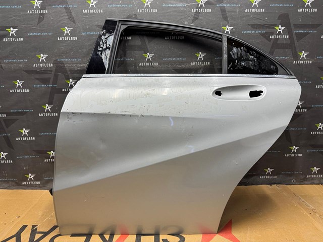 Двері задні A1767300105 MERCEDES