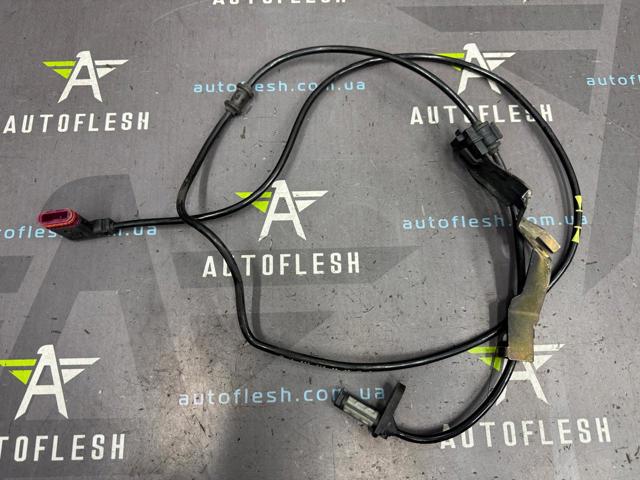 Датчик АБС (ABS) задній A2115401217 MERCEDES