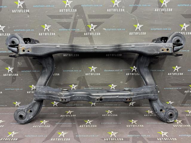 Балка задньої підвіски поперечна A2463501108 MERCEDES
