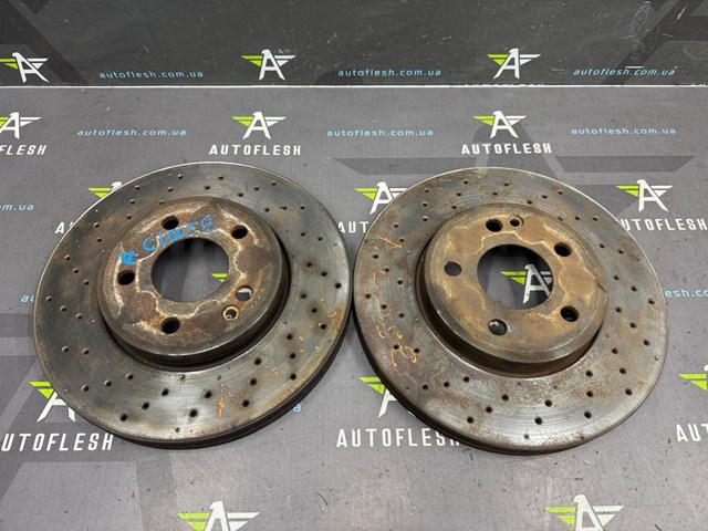 Гальмо дискове переднє A2464212512 MERCEDES