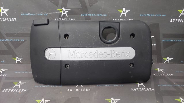 Кришка двигуна декоративна A6110101067 MERCEDES