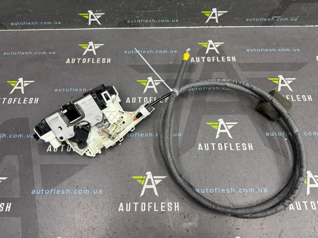 Замок дверей бічний/зсувний A9067304335 MERCEDES