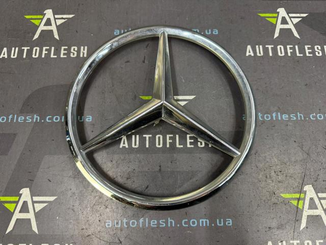 Емблема на решітку радіатора A9068170016 MERCEDES