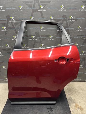 Двері пасажирськи задні ліві EGY17302XL MAZDA