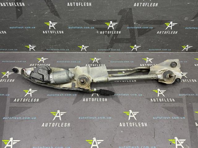 Мотор склоочисника скла (трапеції) EH1067340 MAZDA