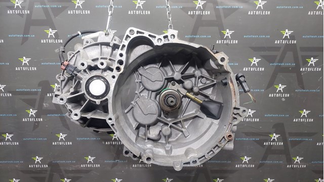 КПП в зборі MR915426 MITSUBISHI
