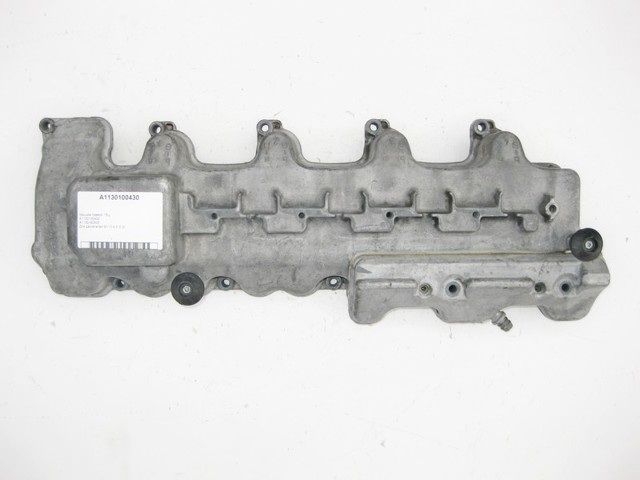 Кришка клапанна, права A1130100430 MERCEDES
