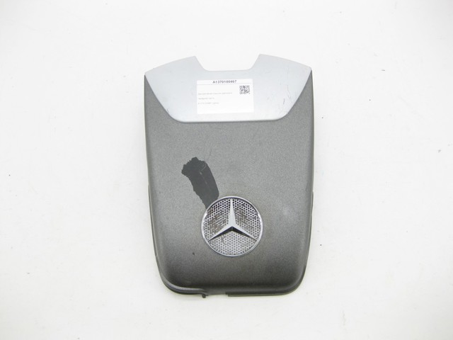 Кришка двигуна декоративна A1370100467 MERCEDES