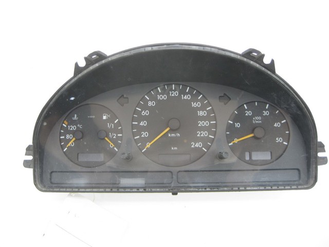 Панель приладів A1635407611 MERCEDES
