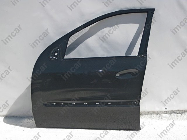 Водійські двері A1647200105 MERCEDES