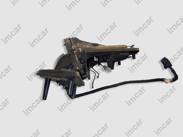 Праве дзеркало заднього виду A1648100693 MERCEDES