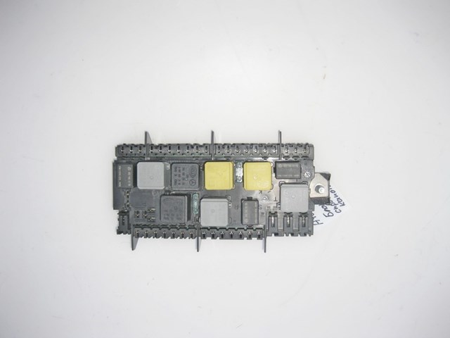 Реле запобіжників A1669063801 MERCEDES