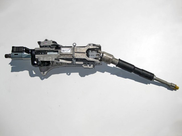 Колонка рульова A2054604116 MERCEDES