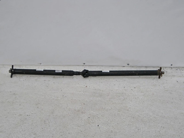 Вал карданний задній A2124107306 MERCEDES