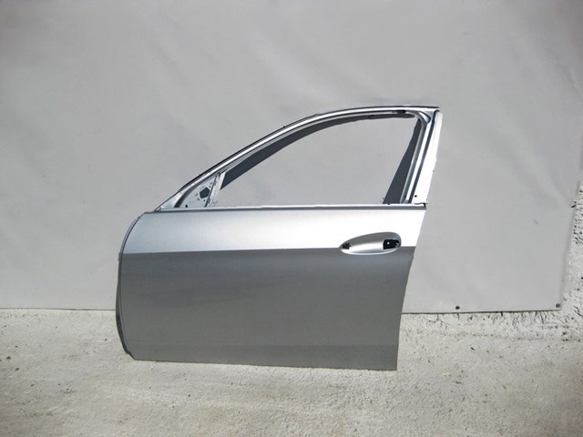 Двері кабіни A2127200105 MERCEDES