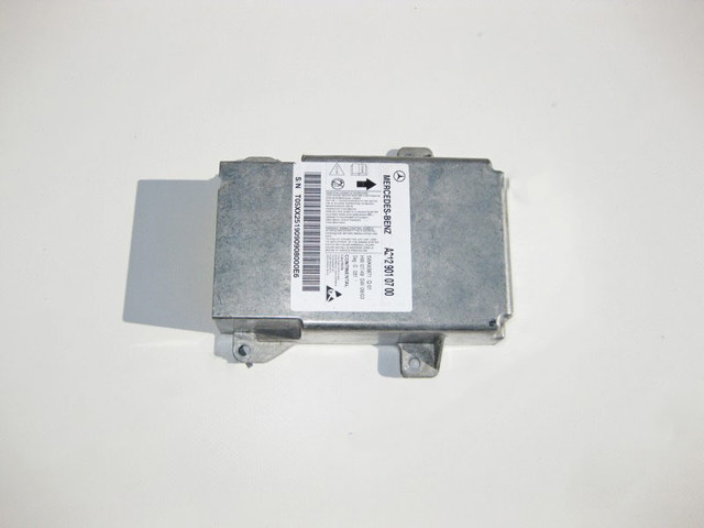 Блок управління airbag A2129010700 MERCEDES