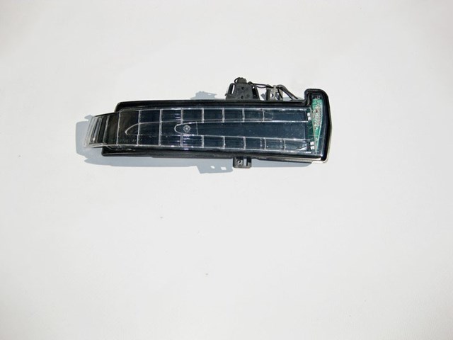 Поворотник правий A2129067501 MERCEDES