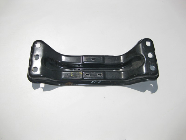 Кріплення кпп A2132401302 MERCEDES