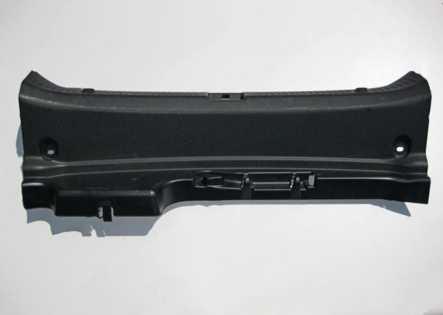 Облицювання задньої панелі багажника A21369000419051 MERCEDES